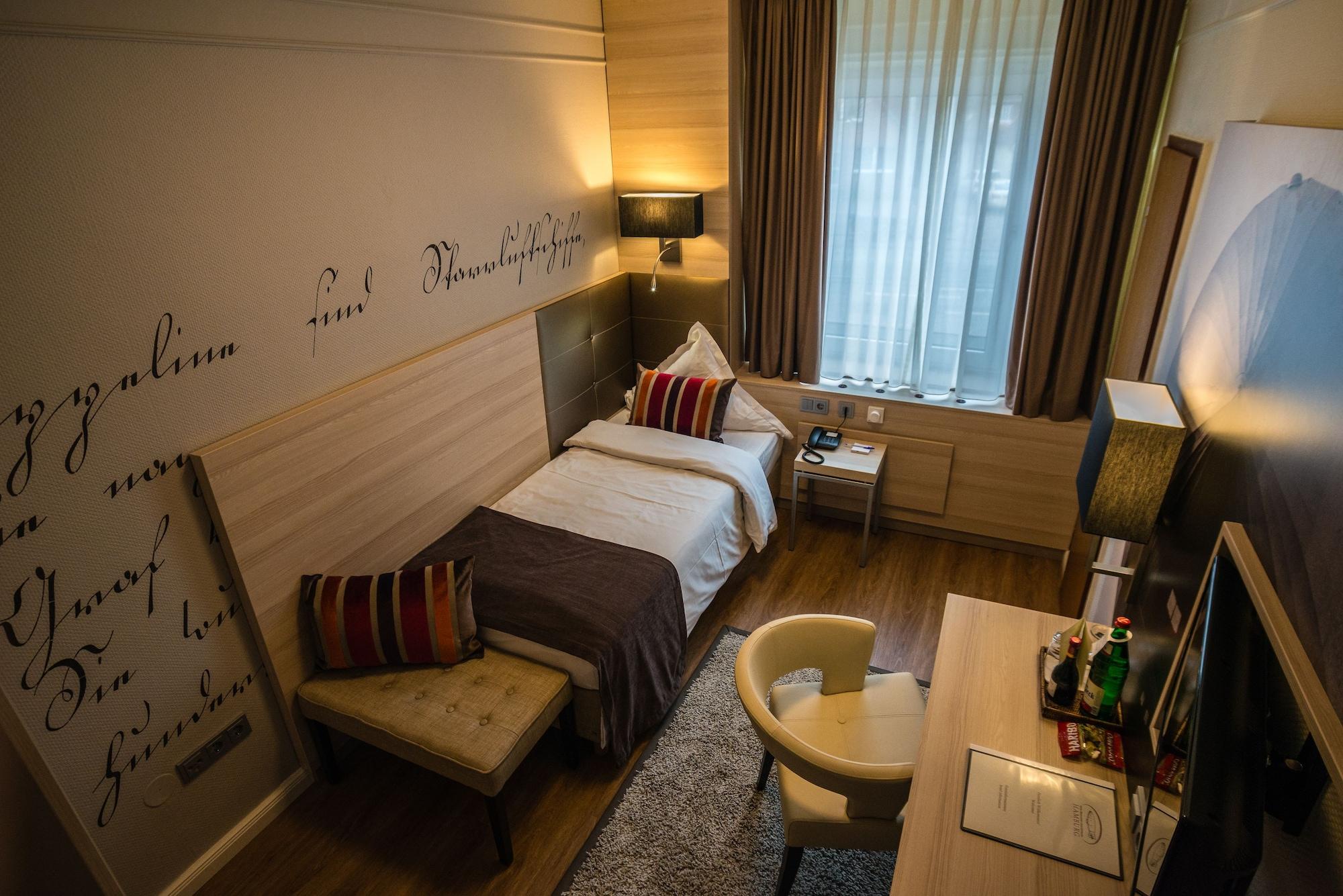 Hotel Zum Zeppelin Hambourg Extérieur photo