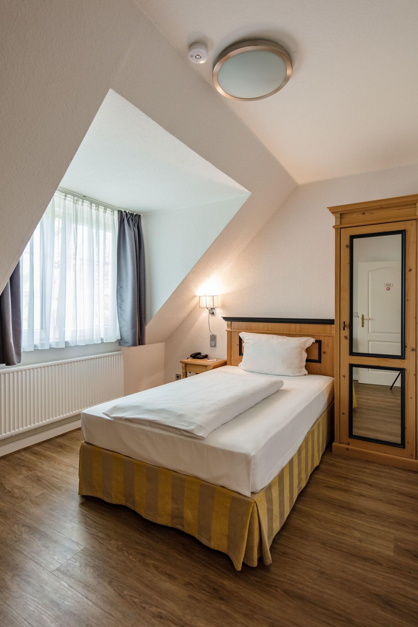 Hotel Zum Zeppelin Hambourg Extérieur photo