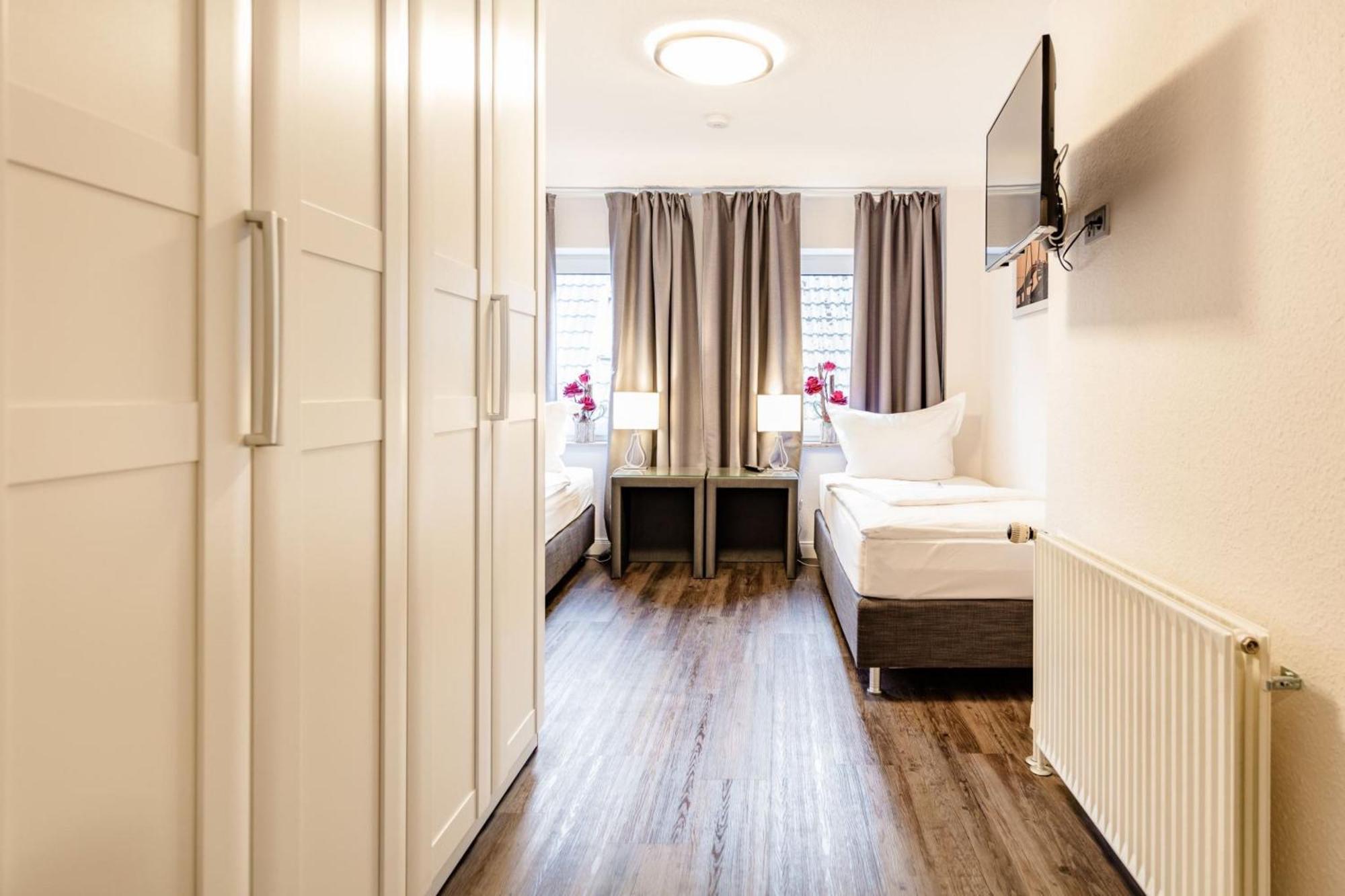 Hotel Zum Zeppelin Hambourg Chambre photo